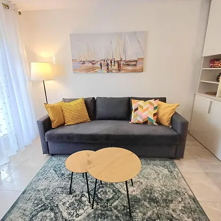 Διαμέρισμα Zenta With Free Private Parking *