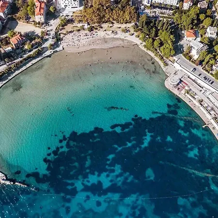 Zenta With Free Private Parking Apartamento