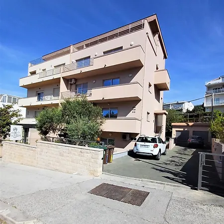 Zenta With Free Private Parking Apartamento *