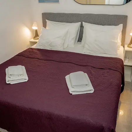 Zenta With Free Private Parking *